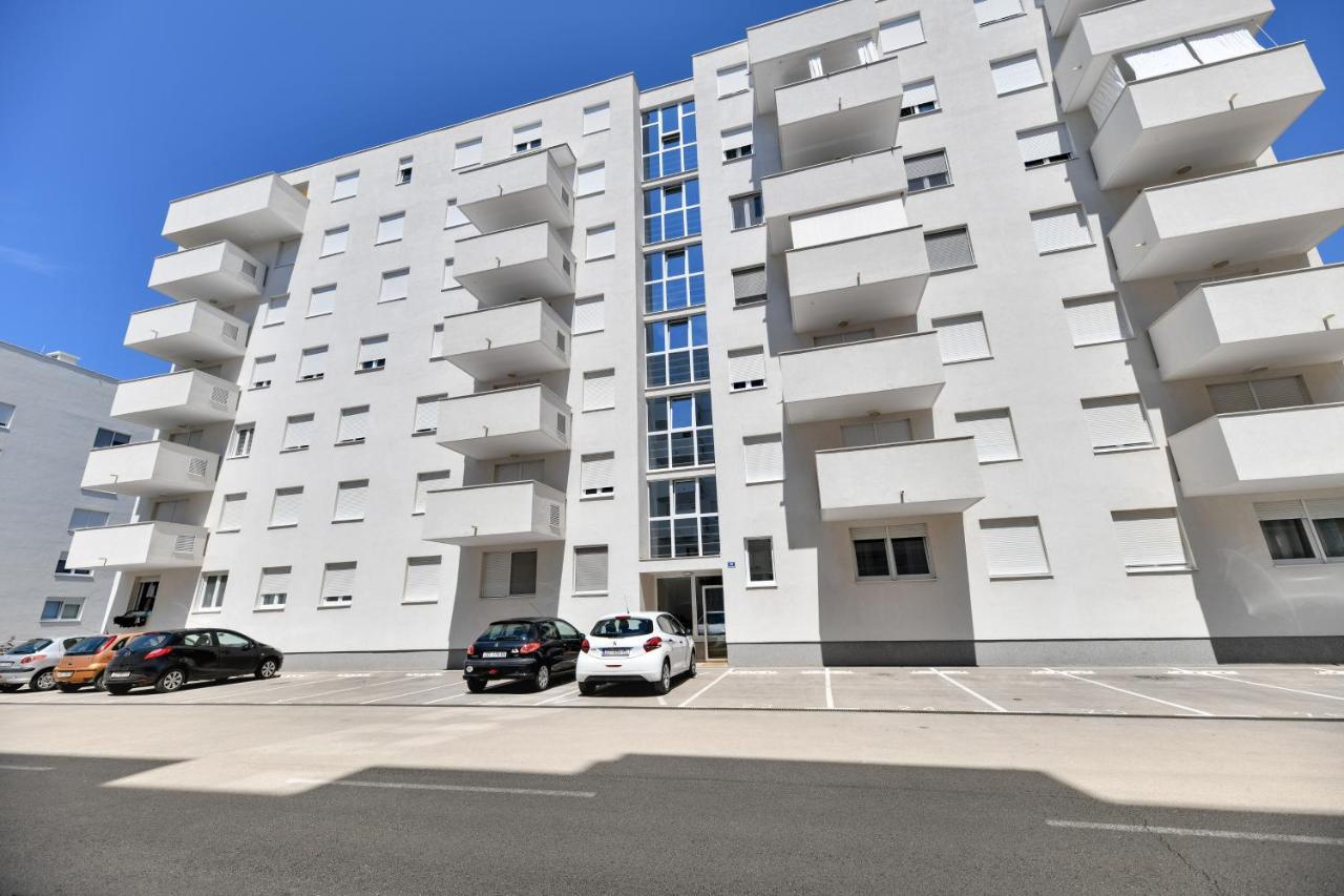 Modern Apartment For 2025' Vacation In Zadar Exteriér fotografie