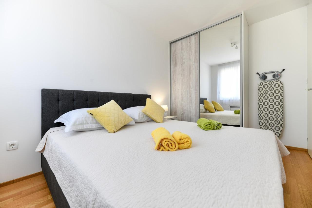 Modern Apartment For 2025' Vacation In Zadar Exteriér fotografie