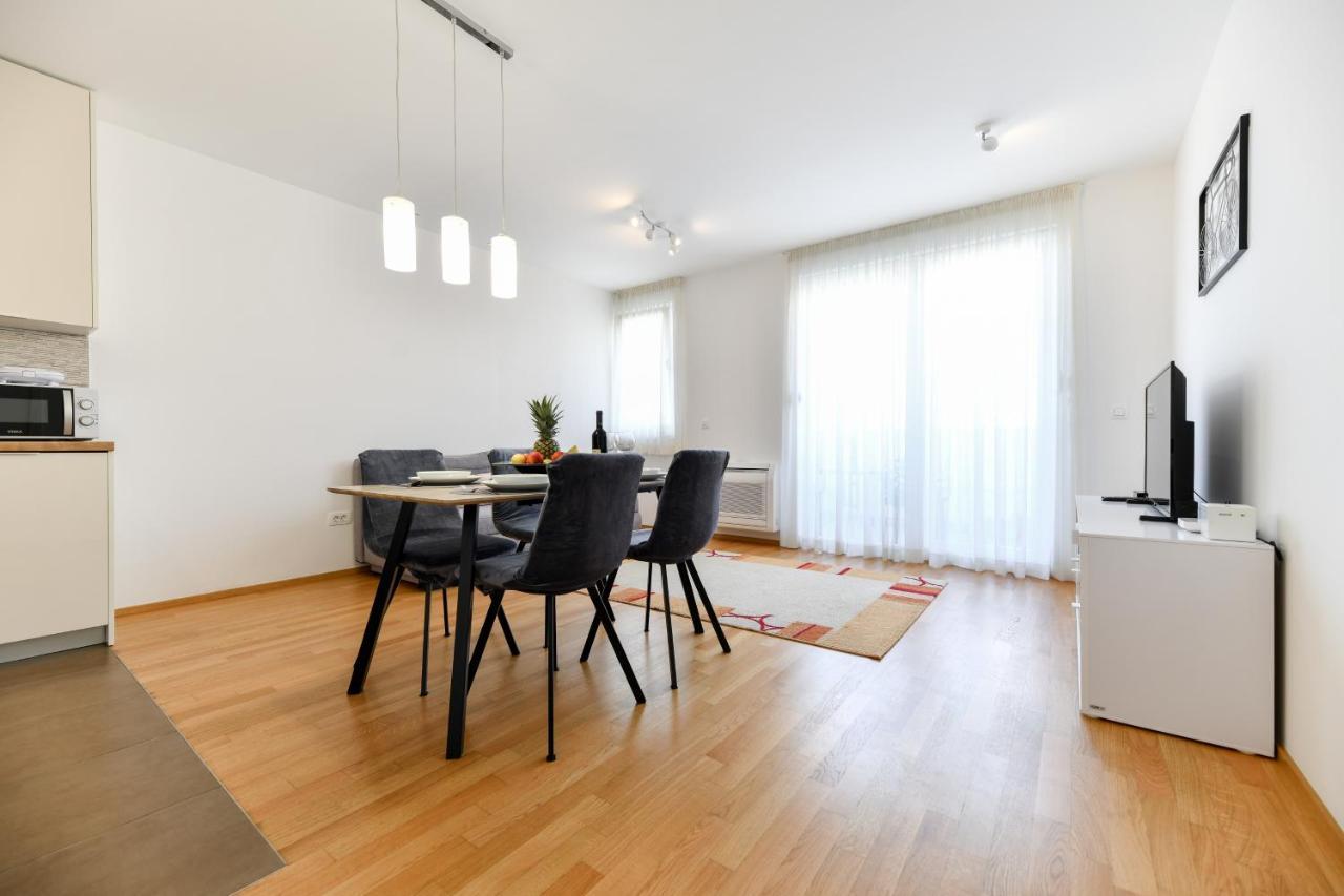 Modern Apartment For 2025' Vacation In Zadar Exteriér fotografie